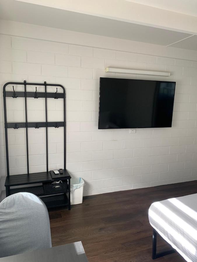 Wattle Motel Сиймор Екстериор снимка