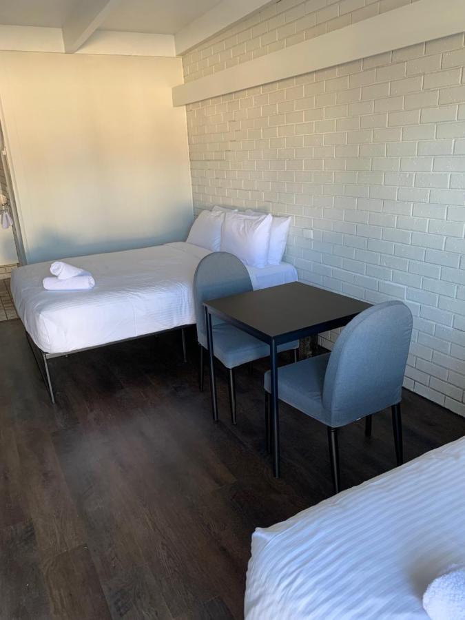 Wattle Motel Сиймор Екстериор снимка