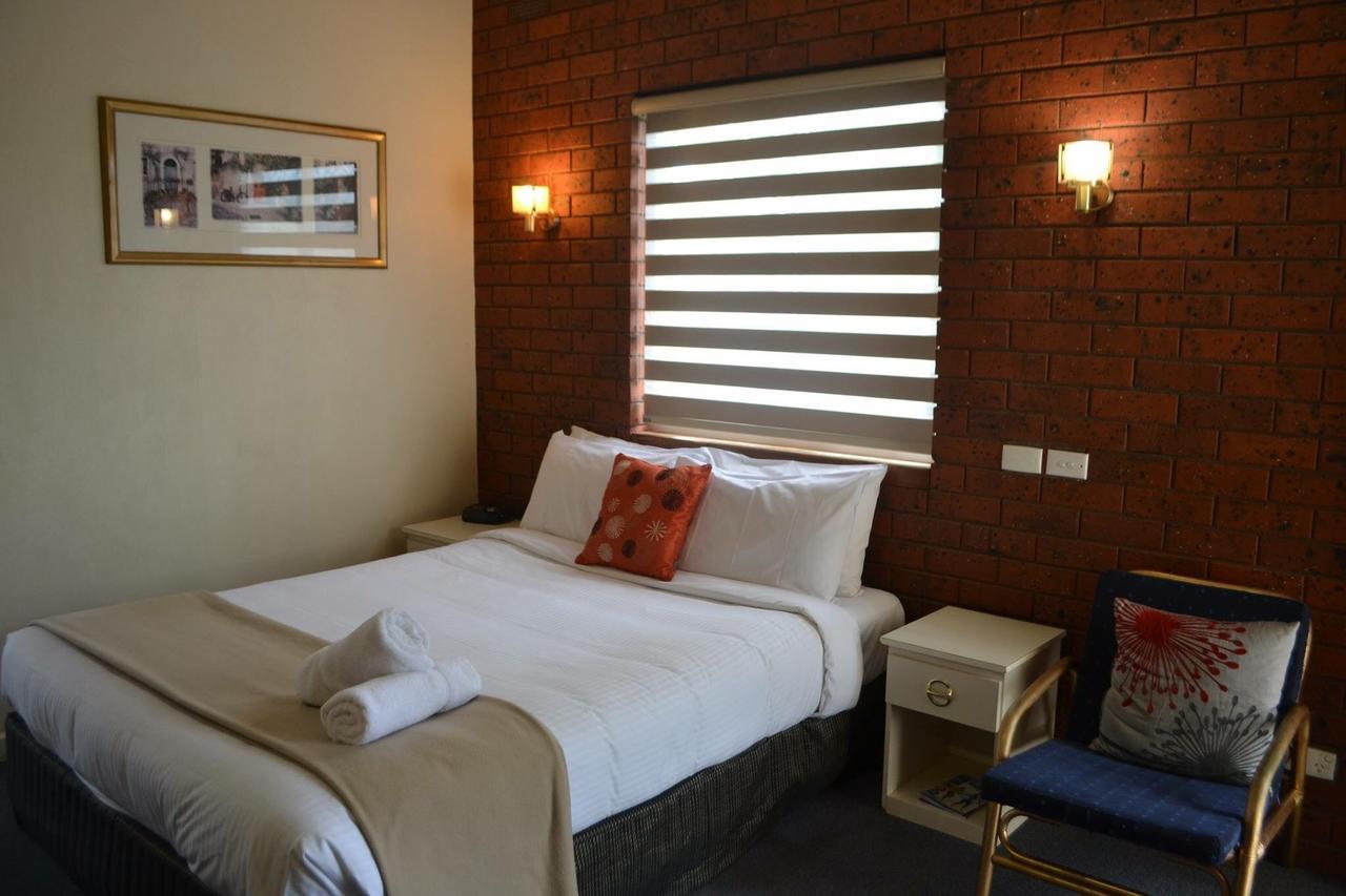 Wattle Motel Сиймор Екстериор снимка