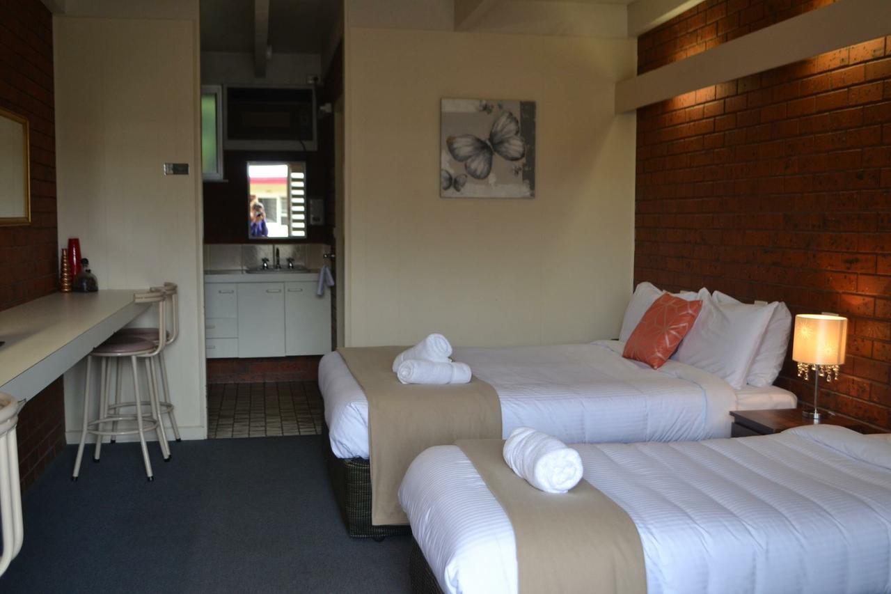 Wattle Motel Сиймор Екстериор снимка