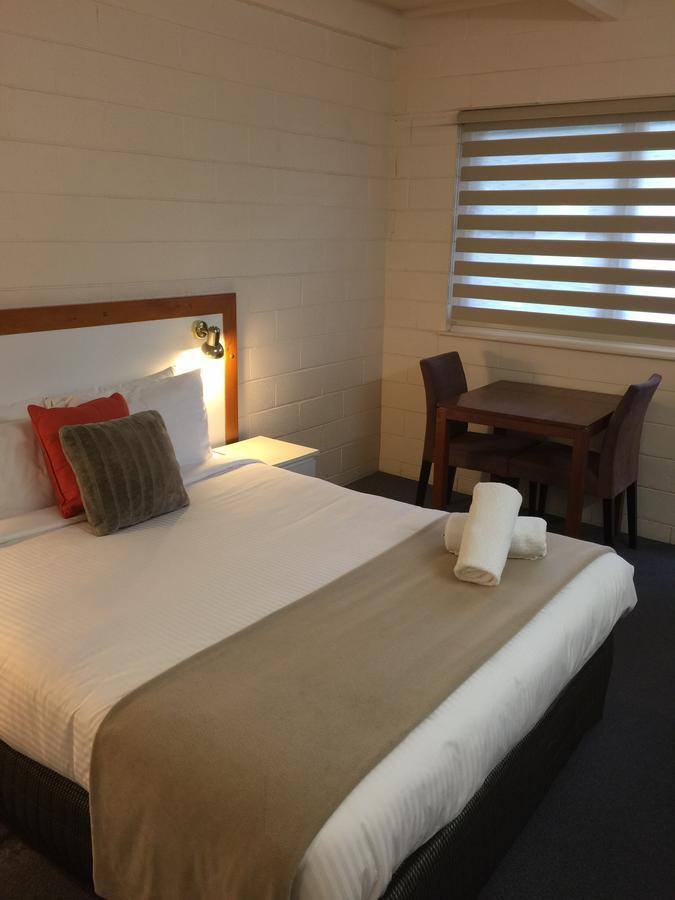 Wattle Motel Сиймор Екстериор снимка