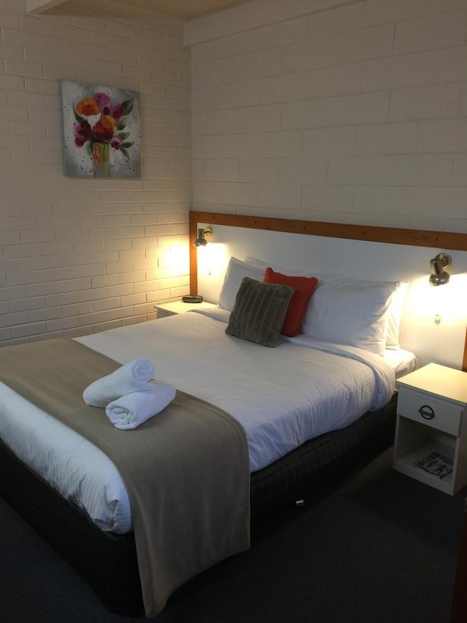 Wattle Motel Сиймор Екстериор снимка