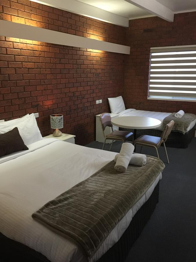 Wattle Motel Сиймор Екстериор снимка